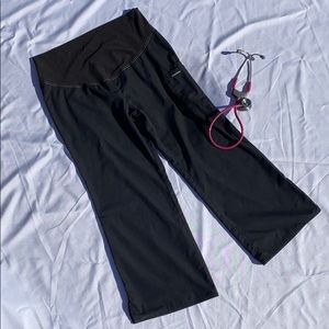 Maternity scrub pants